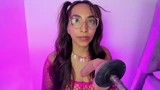 Leticia brownn1 online show from March 30, 7:46 pm