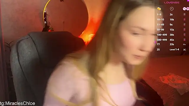 ChloeMillerMeow online show from May 16, 6:18 pm