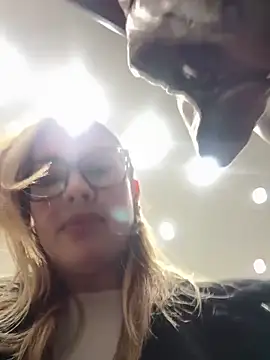 RinaCat online show from October 8, 5:23 am