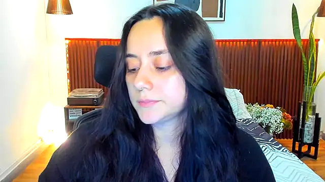 KatherineBond online show from December 18, 7:51 pm