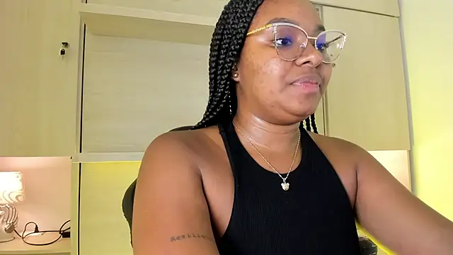 tamaraa smiith online show from May 21, 8:07 pm