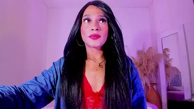 carolinemiller7 online show from October 17, 5:10 am