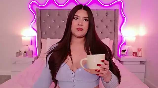 JuliaSUMMERS2022 online show from May 13, 12:17 am