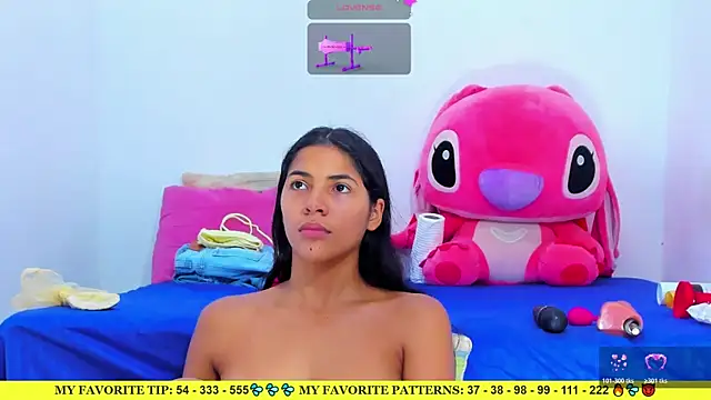 AriannaLewiis online show from May 9, 8:00 pm