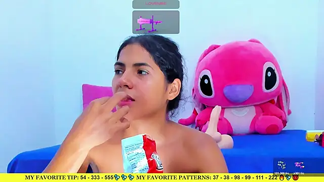 AriannaLewiis online show from May 19, 1:56 am