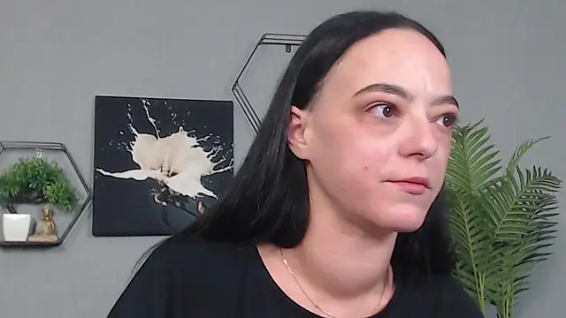 IzabelllNoir online show from February 22, 9:10 am