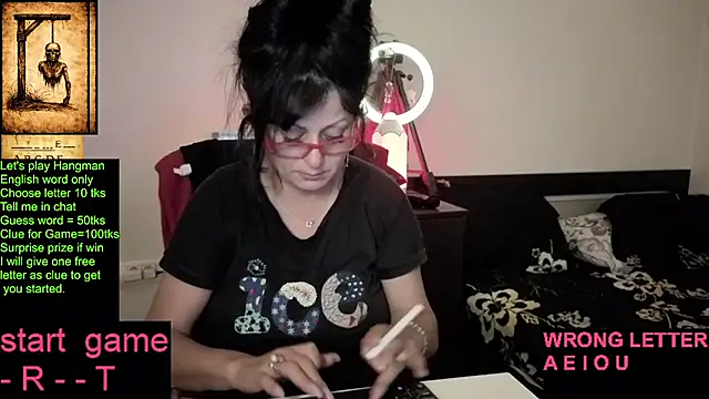 YourDreamLoverr online show from May 19, 11:12 pm