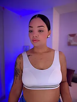 Sara LipsX online show from May 9, 2:02 am