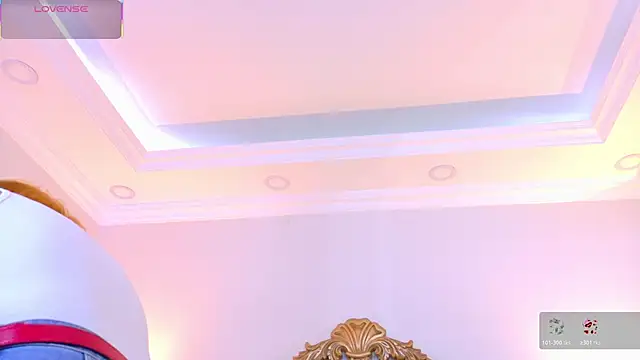 AdelinaVans online show from May 26, 12:04 pm
