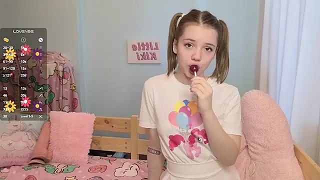 PrincessLittleKiki online show from October 9, 7:12 am