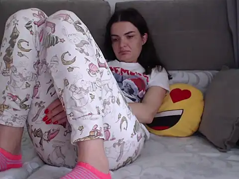  JustmeHere  online show from October 19, 7:54 am