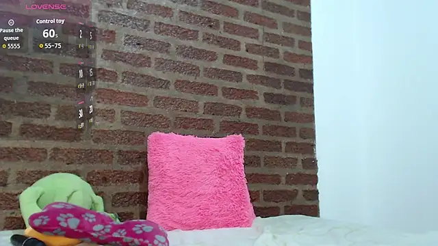 MeganColins1 online show from October 26, 10:27 pm