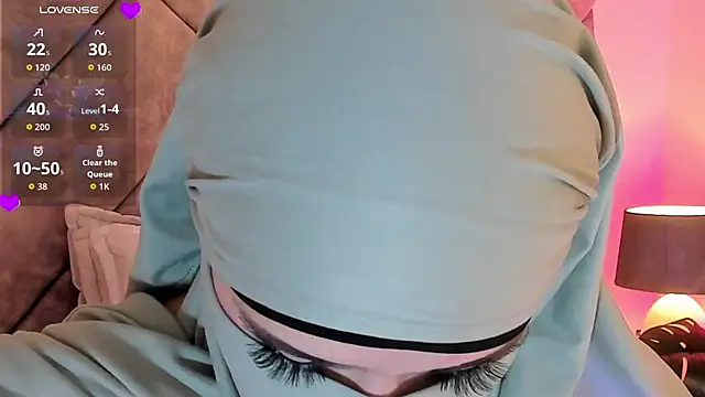 anna-henao online show from November 1, 7:29 pm