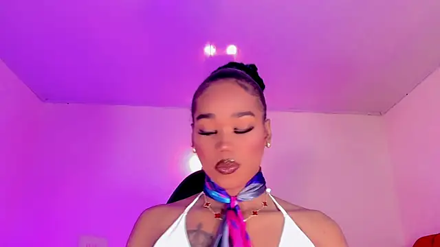 naomy  xx online show from November 12, 3:15 am