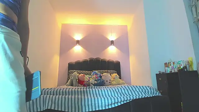 Sofia Clauss  online show from May 12, 4:54 am
