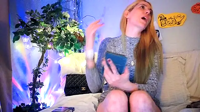 CanadianBeaver6969 online show from October 17, 9:56 am