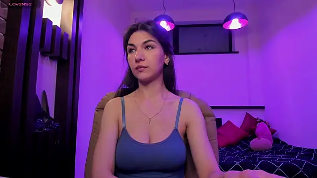 MonicaVii online show from May 17, 11:59 pm