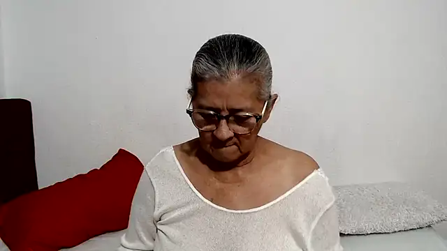 candy mature  online show from May 24, 12:42 am