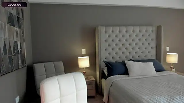 vangie  online show from December 4, 5:46 pm