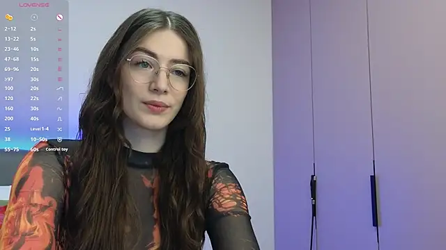 Ester Hill online show from October 20, 10:35 pm