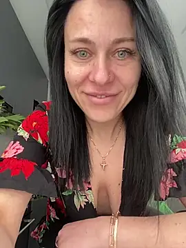 CuteNata online show from May 20, 11:07 am