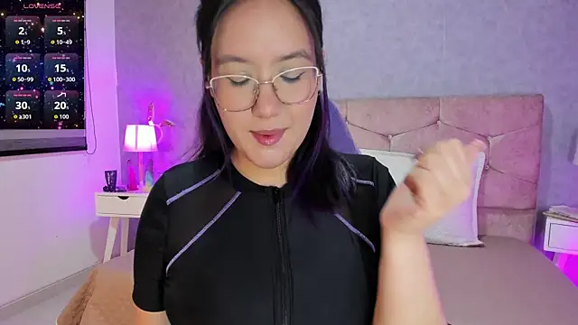 sweet--emily online show from October 9, 5:11 am