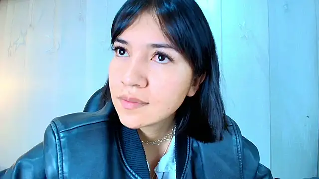 lina bedoya  online show from November 27, 11:35 am