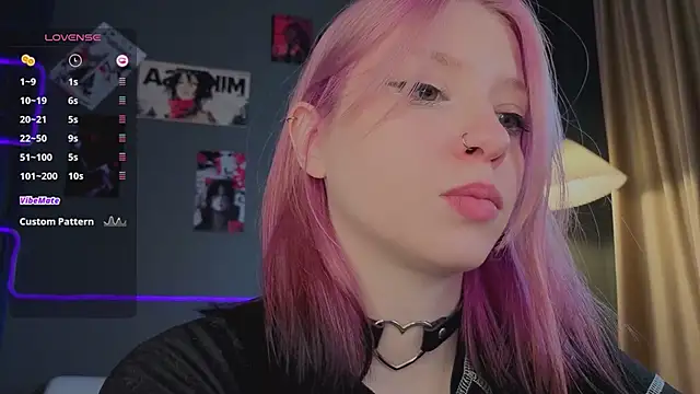 arielabradberry online show from May 7, 2:32 pm