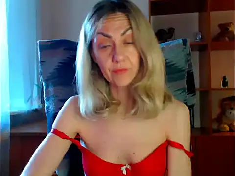 Tanya6547 online show from May 22, 9:29 am