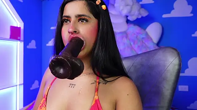 miss   anya online show from May 11, 11:12 am