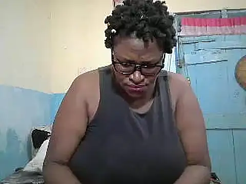 sexy bigboobss online show from May 10, 7:43 am