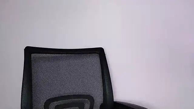 Baenee online show from March 25, 4:21 pm