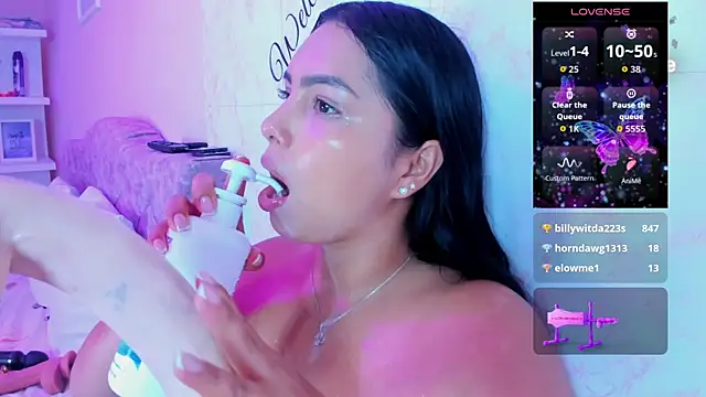 evelinn belen online show from May 24, 1:43 pm