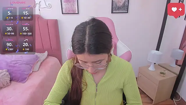 Amy joones online show from November 25, 1:46 pm