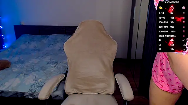 Cutie-Melanie online show from December 21, 7:18 pm