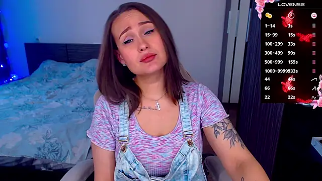 Cutie-Melanie online show from October 20, 8:50 am