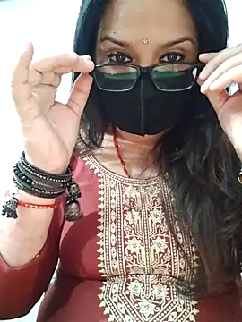 Aishwaryaa 69 online show from March 6, 8:53 am