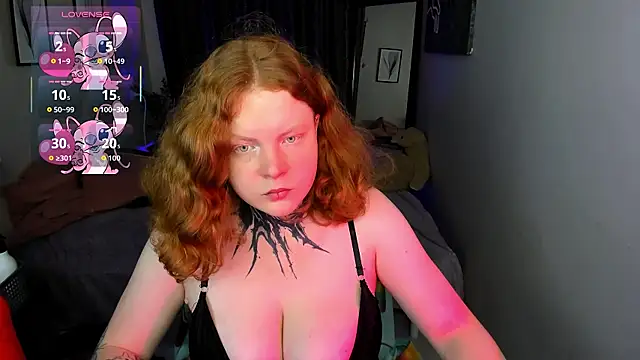 Cassie xKiss online show from December 17, 8:46 pm