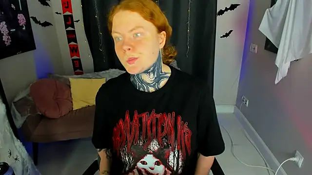 Cassie xKiss online show from October 27, 8:47 pm