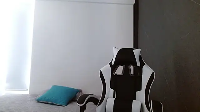 scarleth xue online show from October 17, 3:37 pm