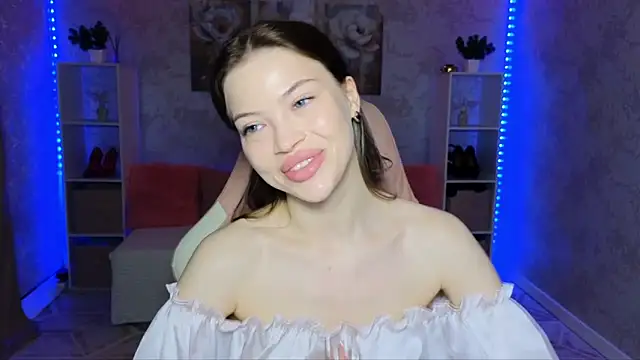 EmmyMills online show from May 3, 10:02 pm