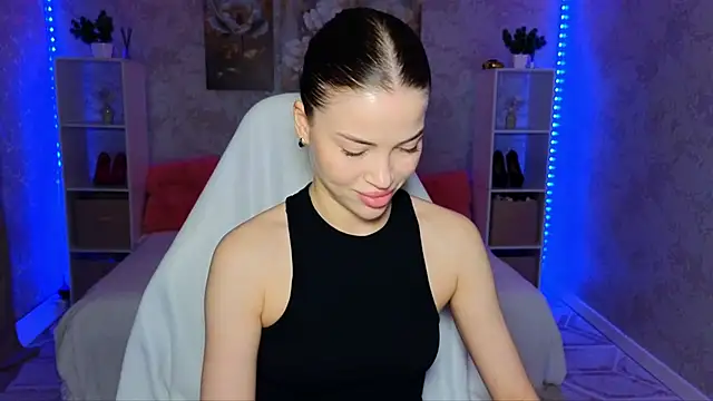 EmmyMills online show from May 23, 6:28 pm