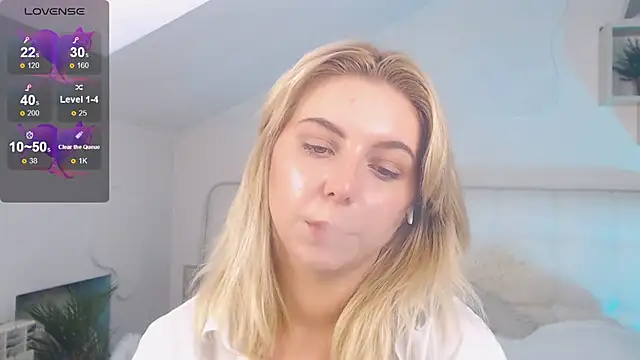 ever anderson online show from September 11, 1:55 pm