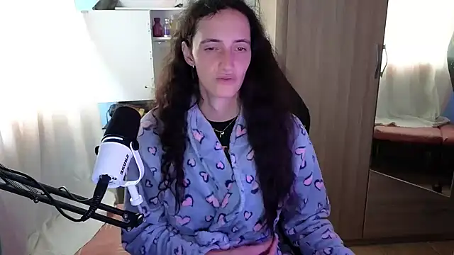 MemiKouki online show from October 11, 3:37 pm