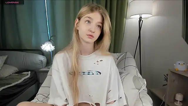 YuNabif online show from November 2, 7:12 am