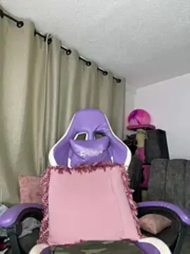 Miaa love6969 online show from March 25, 2:06 am