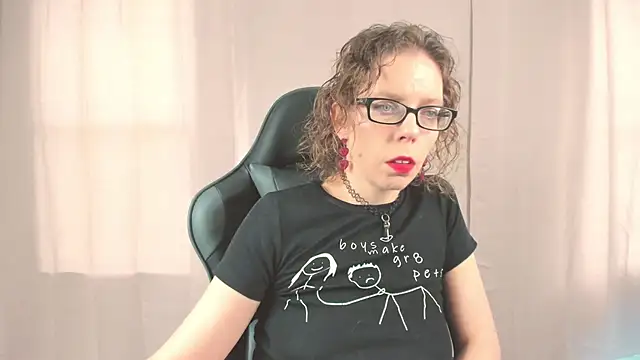 Snapshot of SaraDesirexo chatting on October 1, 1:49 pm SaraDesirexo online show from October 1, 1:49 pm