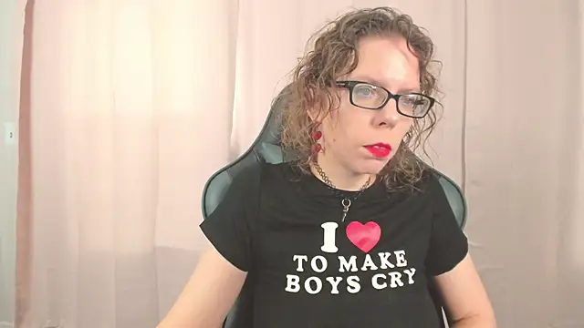 Snapshot of SaraDesirexo chatting on September 30, 1:39 pm SaraDesirexo online show from September 30, 1:39 pm