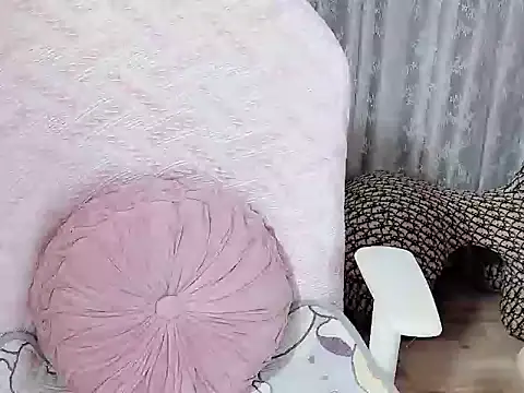 Agnelyn     online show from October 8, 11:47 am