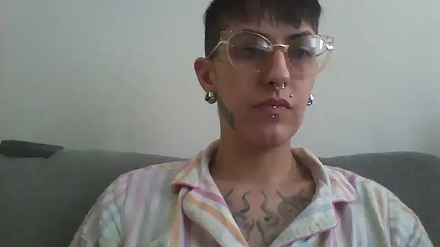 nickfxx online show from October 18, 5:26 pm